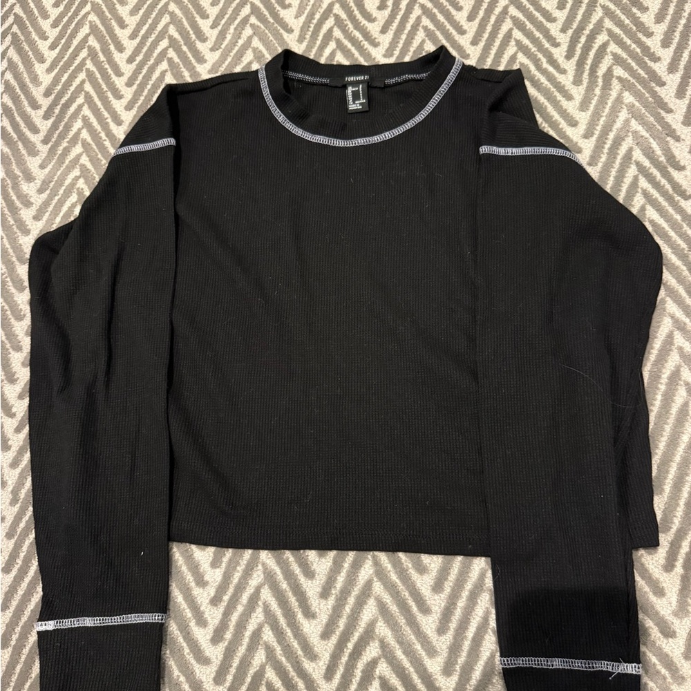 Forever 21 Black Ribbed Crewneck Top with White Contrast Stitching